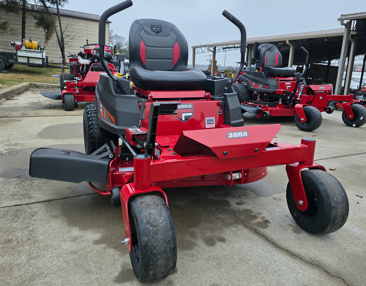 Ferris 300R 5902205 Zero Turn Mower 42″ 21.5HP KAW Front Right 