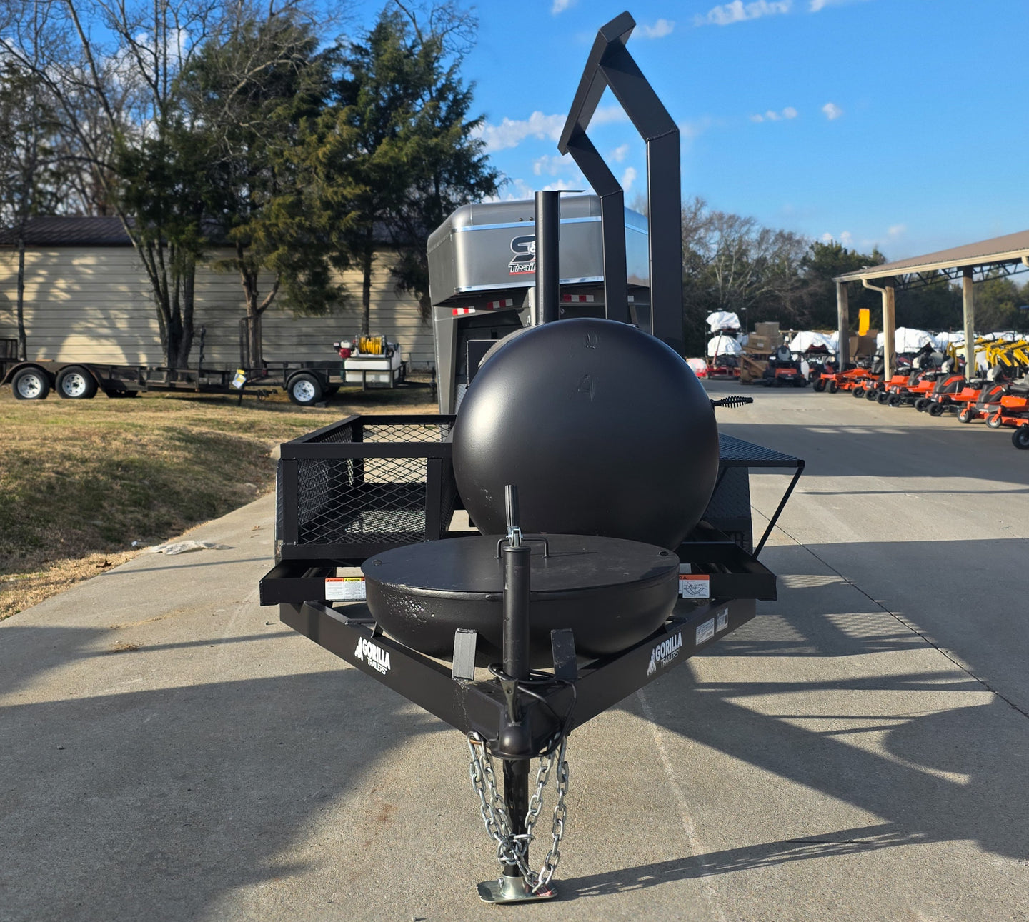 330 GAL Smoker Single Door With CounterWeight with Double Racks and Charkettle Front 