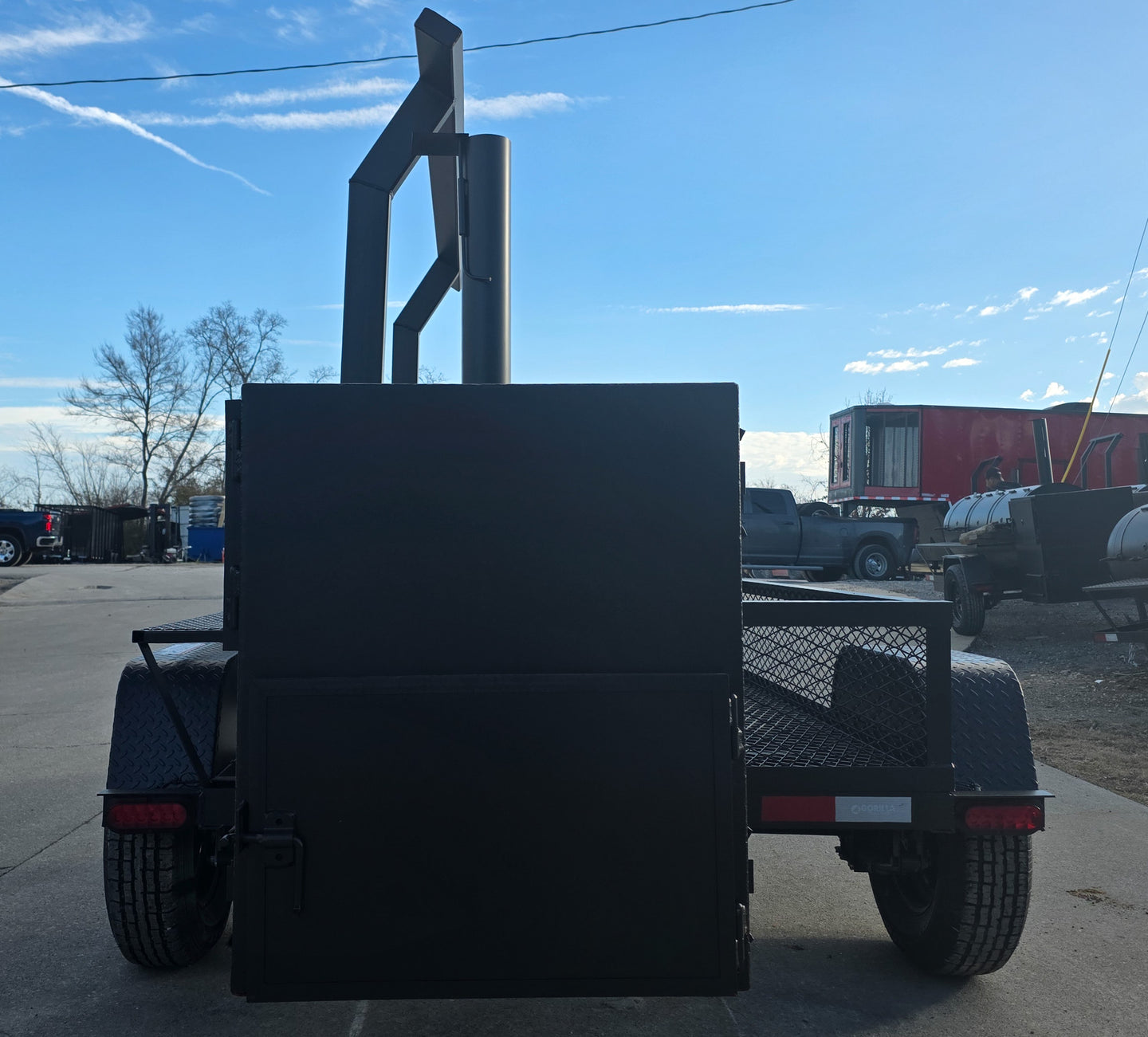 330 GAL Smoker Single Door With CounterWeight with Double Racks and Charkettle Rear