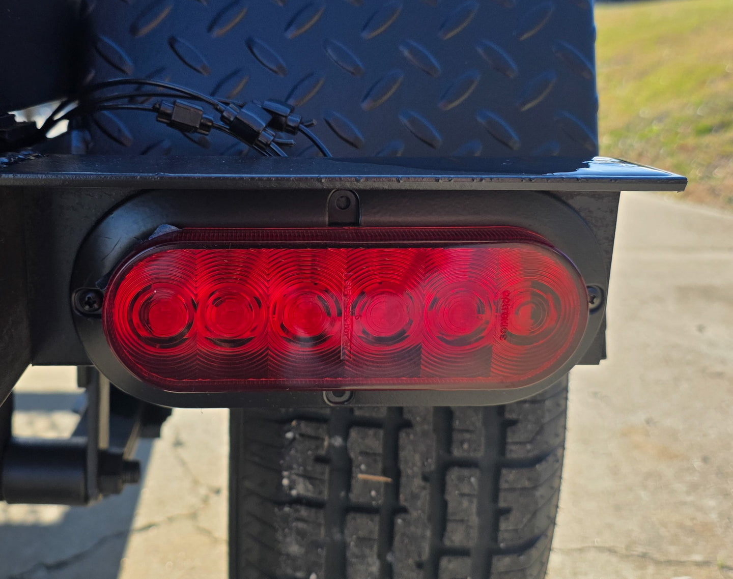 330 Gal Smoker Two Door with Counter Weights and Double Racks LED Brake Light 