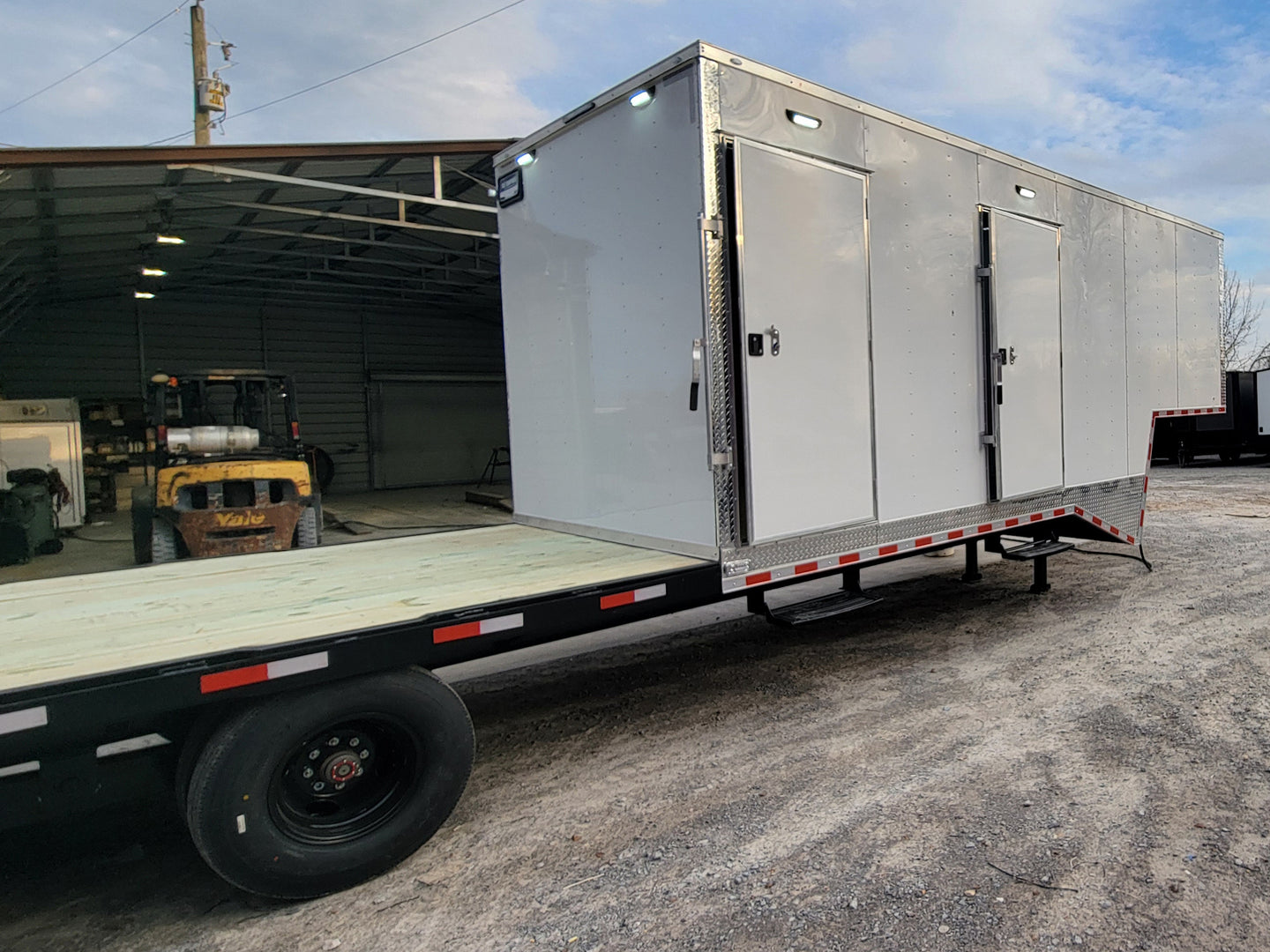 8.5' X 38' Custom Gooseneck Hybrid Equipment and Toy Hauler Trailer - SLE Equipment - 11