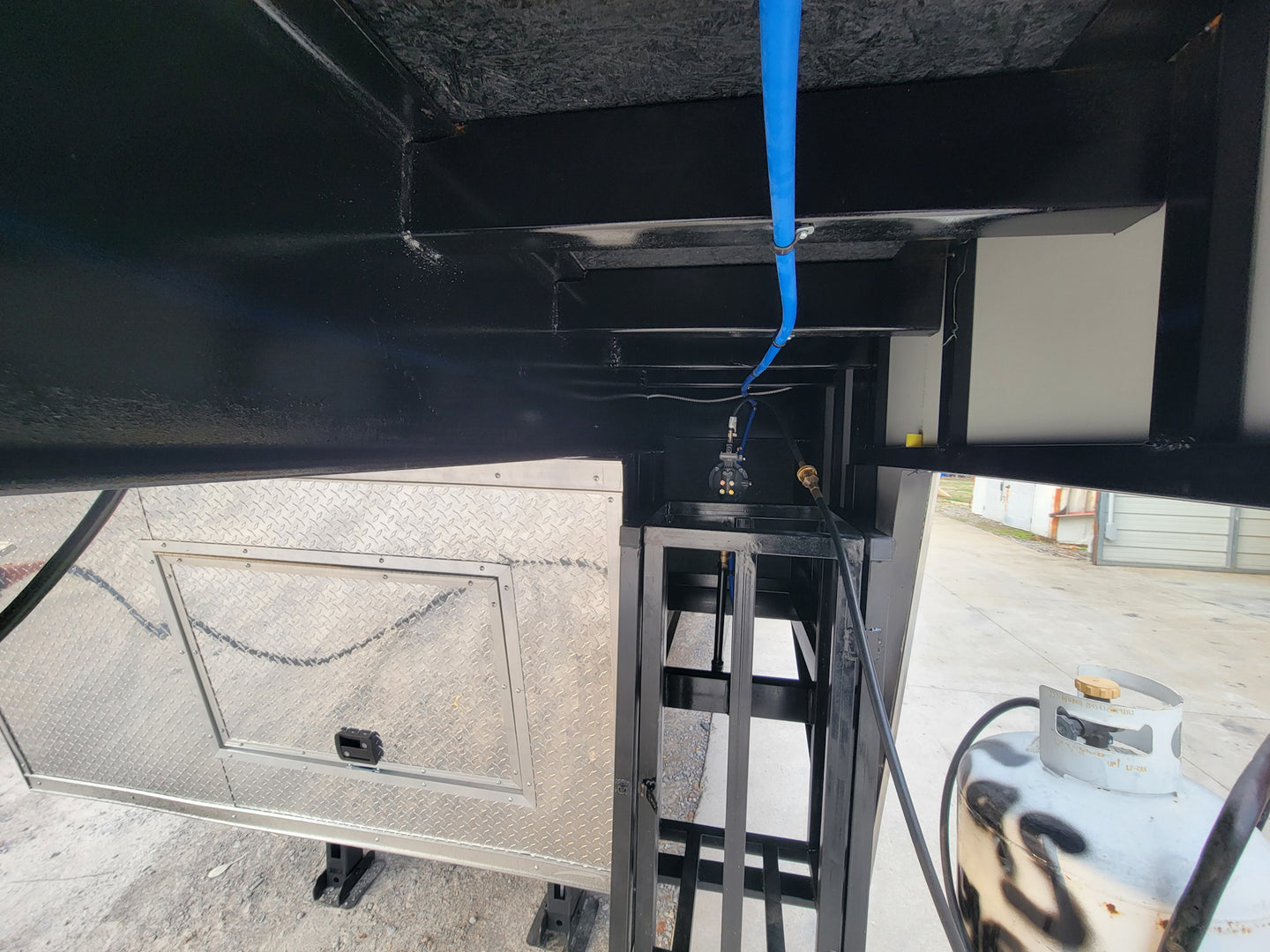 8.5' X 38' Custom Gooseneck Hybrid Equipment and Toy Hauler Trailer - SLE Equipment - 15