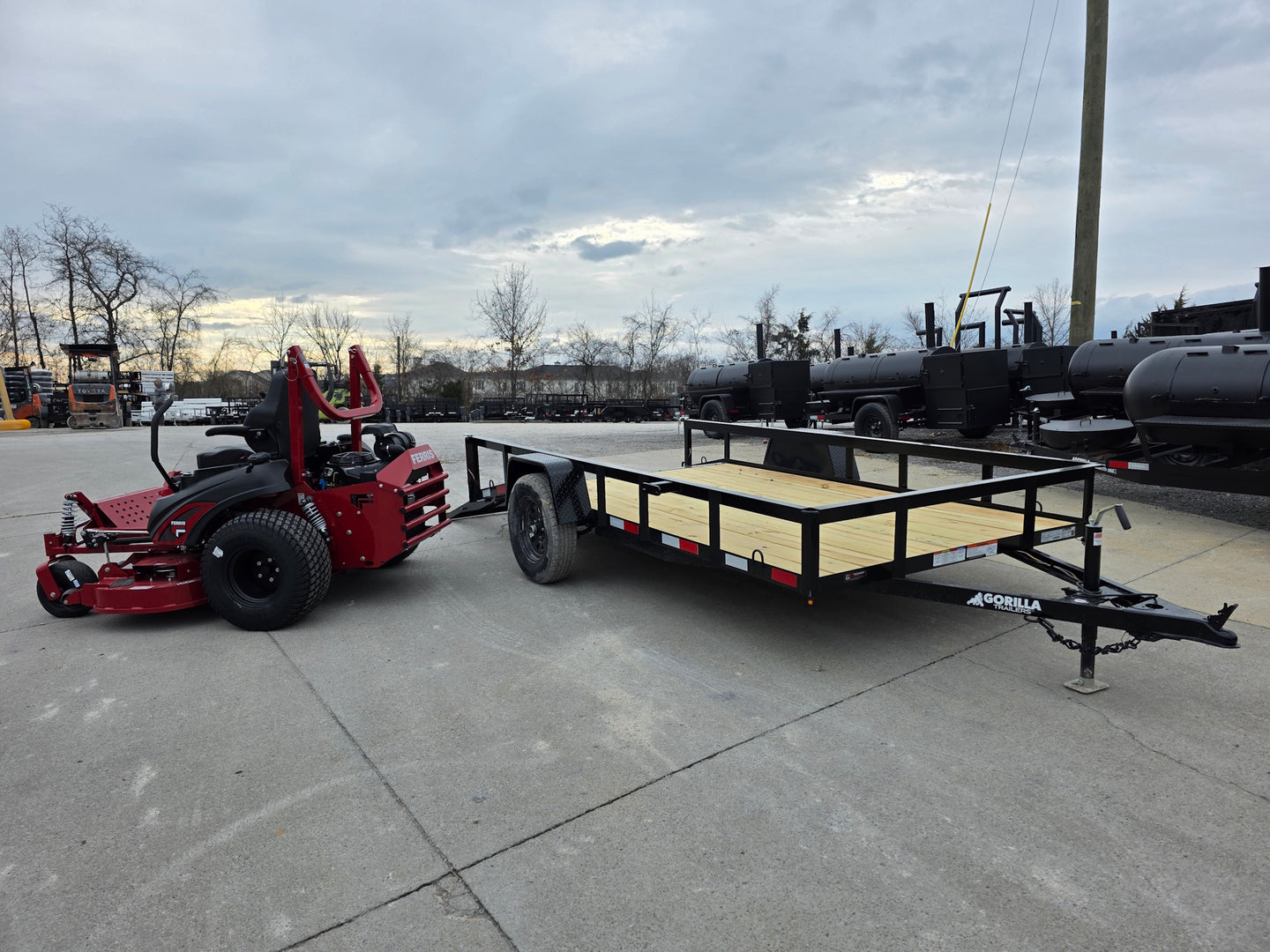Ferris 5902065 ISX3300 60" Zero Turn Mower Util Trailer Bundle (Instant Rebate Included) - SLE Equipment - 5