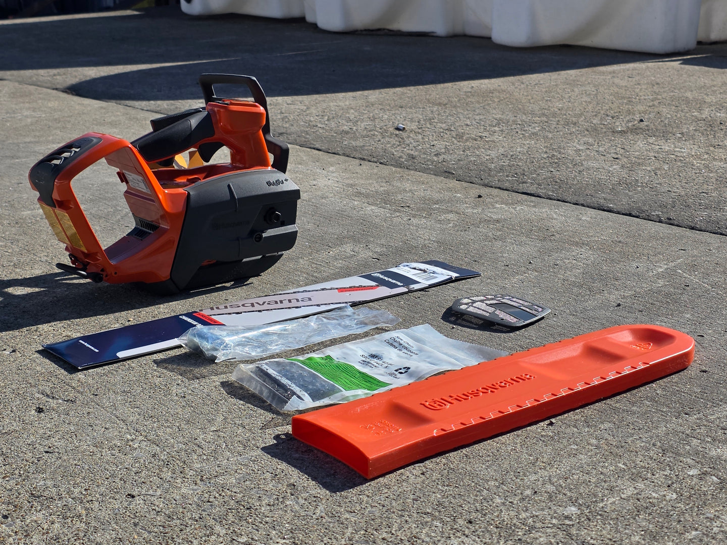 Husqvarna T540iXP 16" Chainsaw Battery Powered (Tool Only) - SLE Equipment - 9