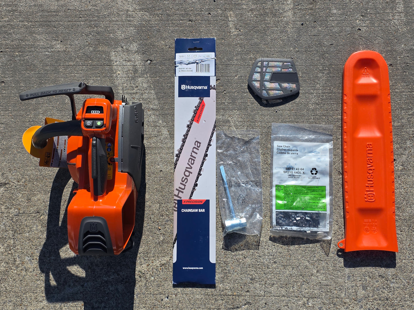 Husqvarna T540iXP 16" Chainsaw Battery Powered (Tool Only) - SLE Equipment - 11