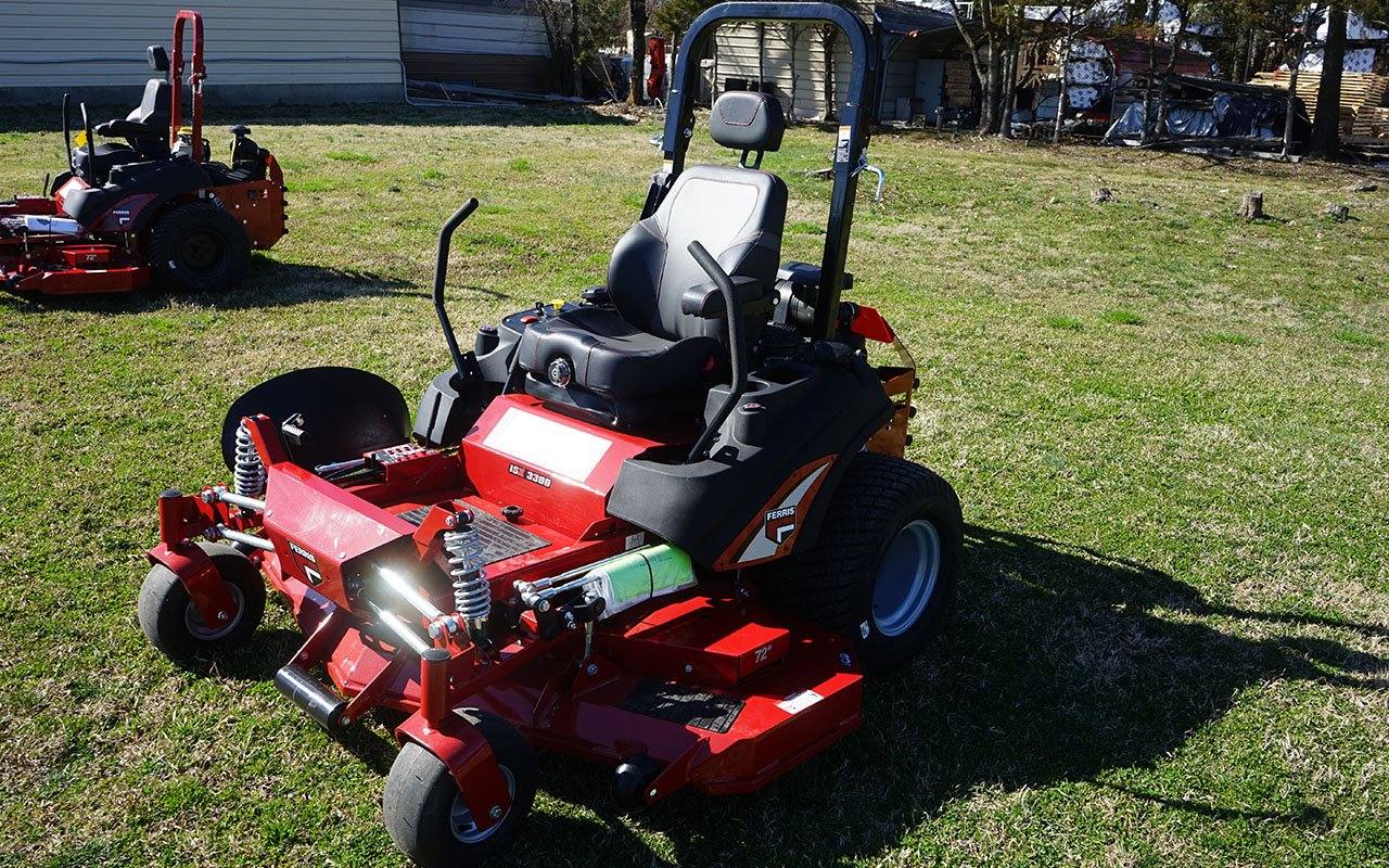 Ferris ISX3300 72" Zero Turn Mower
