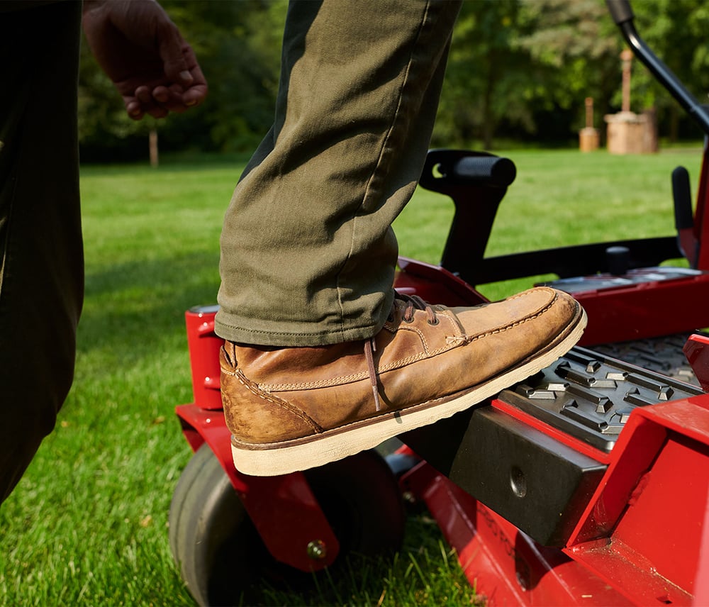 Toro 4000 Series Zero Turn Mower Front Right