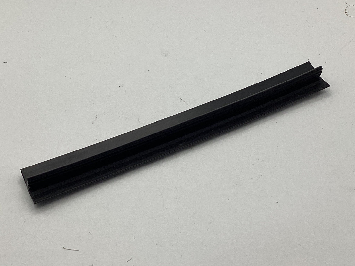 Briggs and Stratton 84010399 TRIM, FRONT COWL (B0158) - SLE Equipment - 1