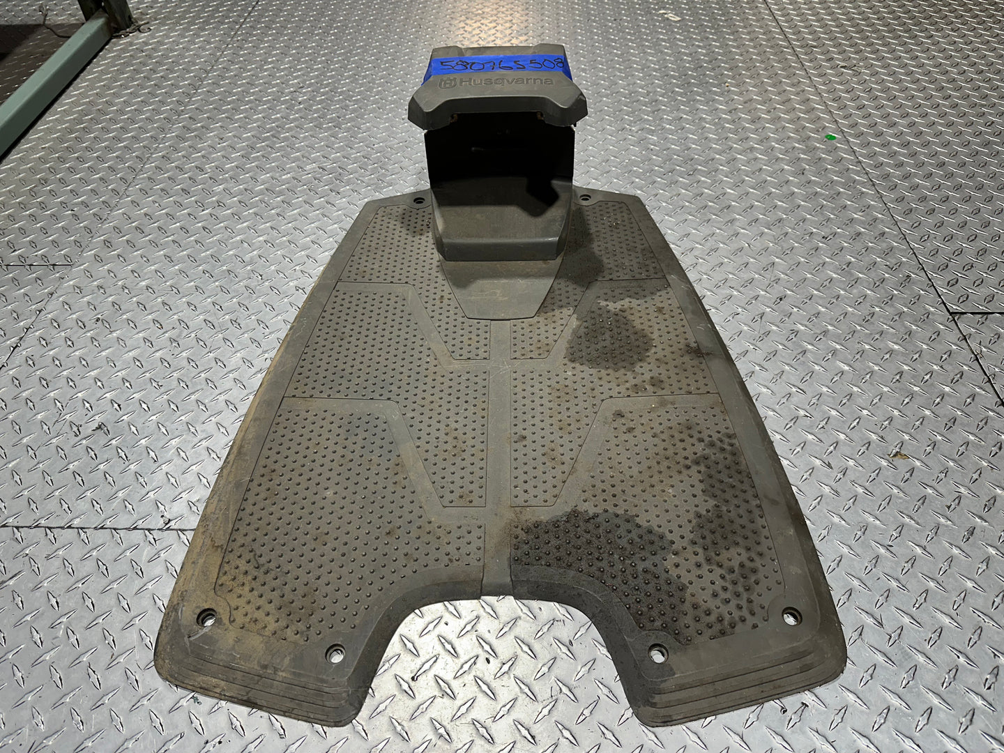 580765508 Husqvarna - Charging Station Assembly 450X - (Superseded to 593784701)