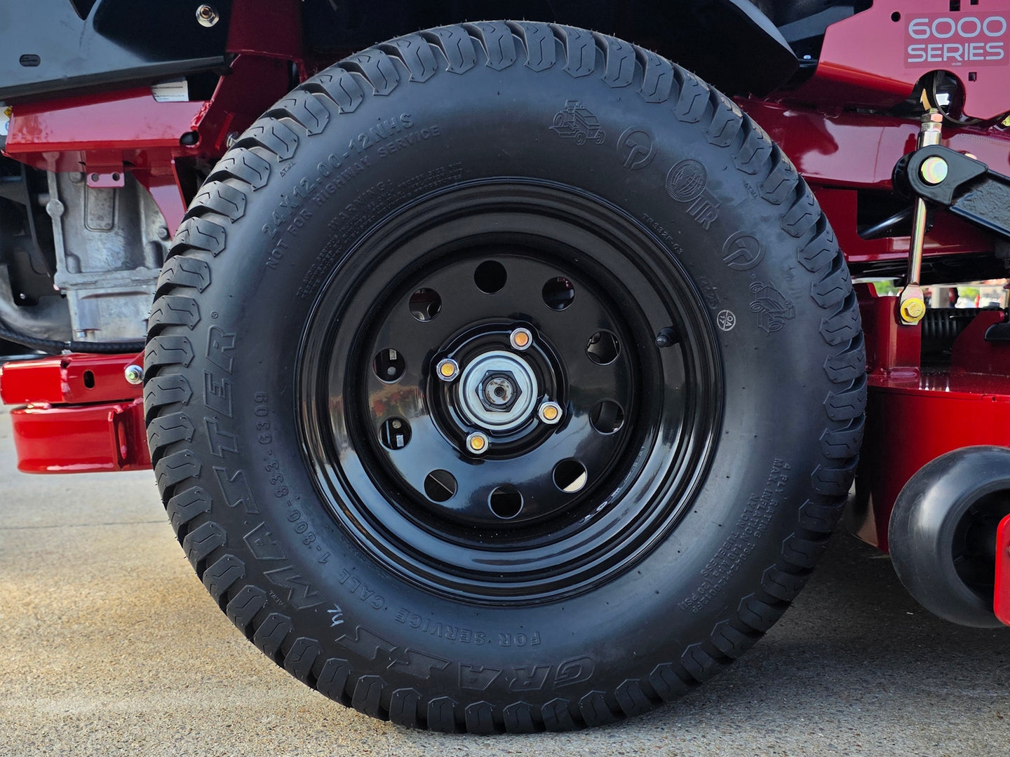 72977 Toro Z Master 6000 72 in. Kohler Command Pro EFI 38hp Back wheel picture 