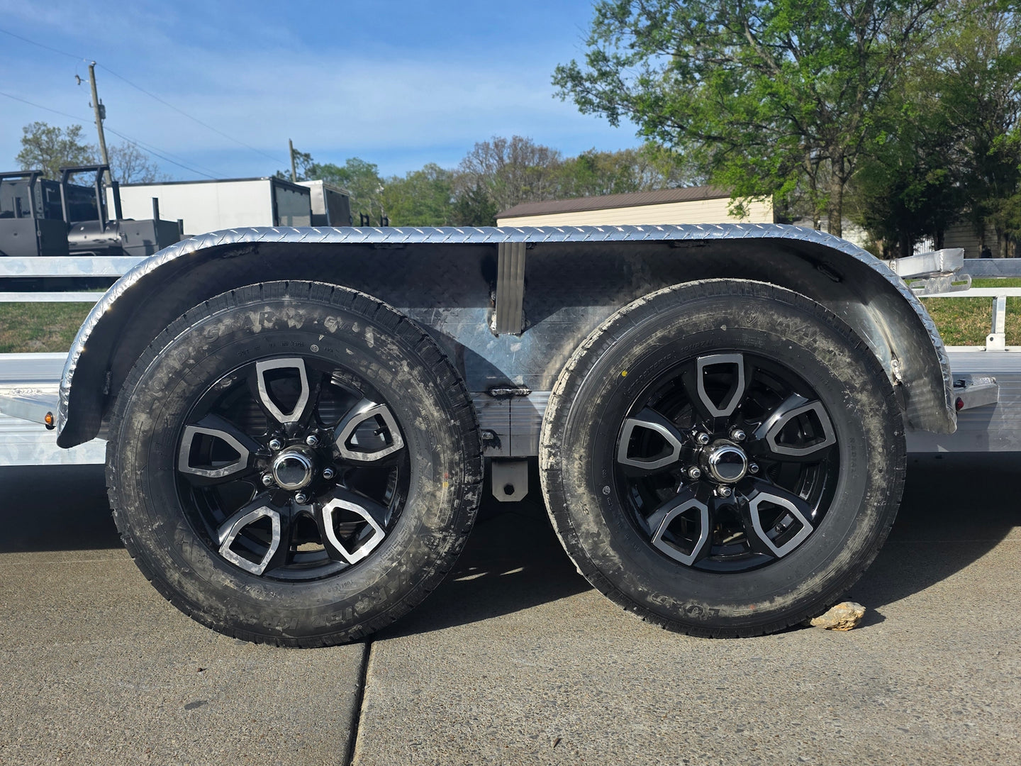 7' x 20' Aluminum Tandem Axle Utility Trailer Axel picture 