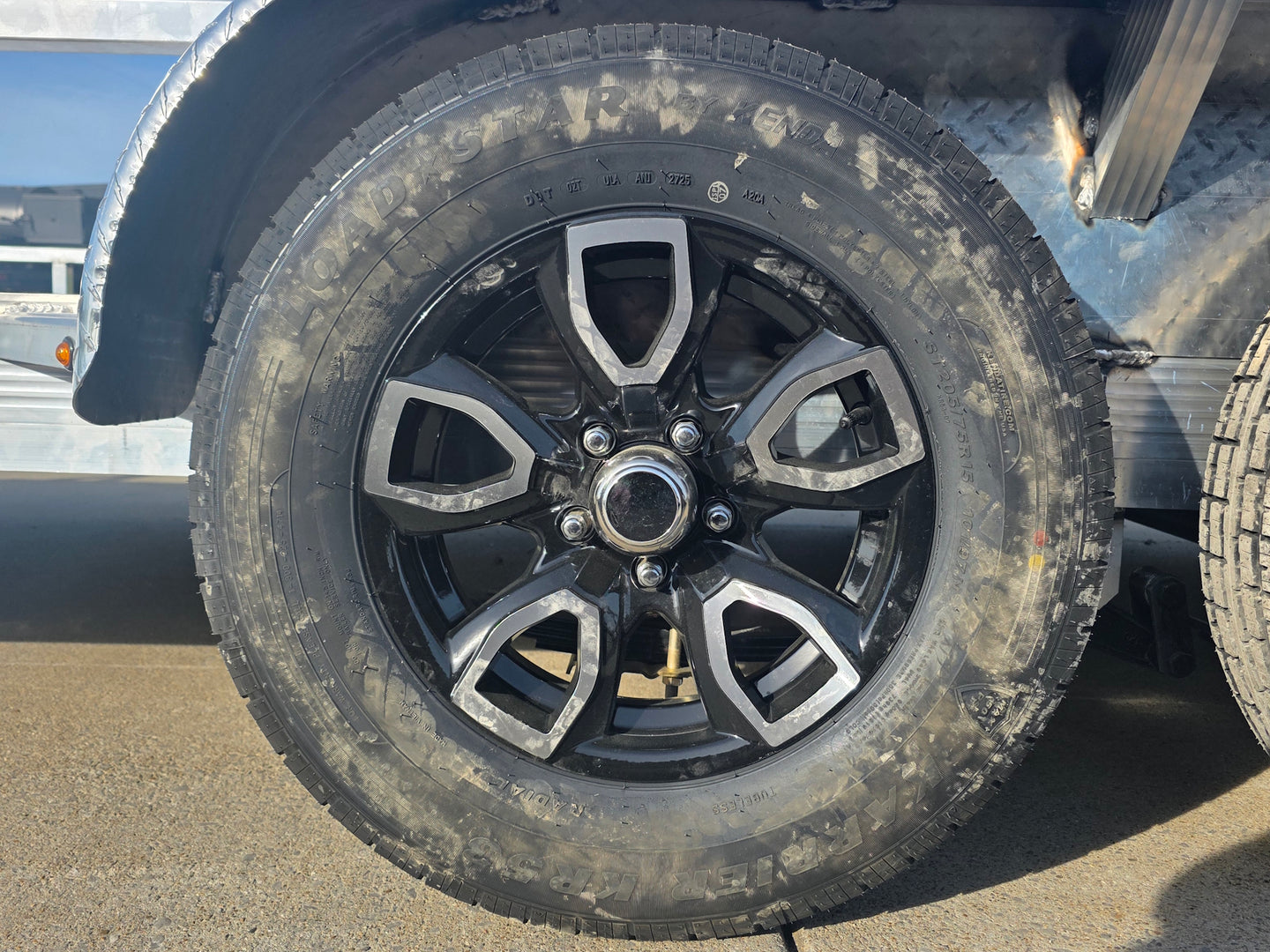 7' x 20' Aluminum Tandem Axle Utility Trailer Tire picture