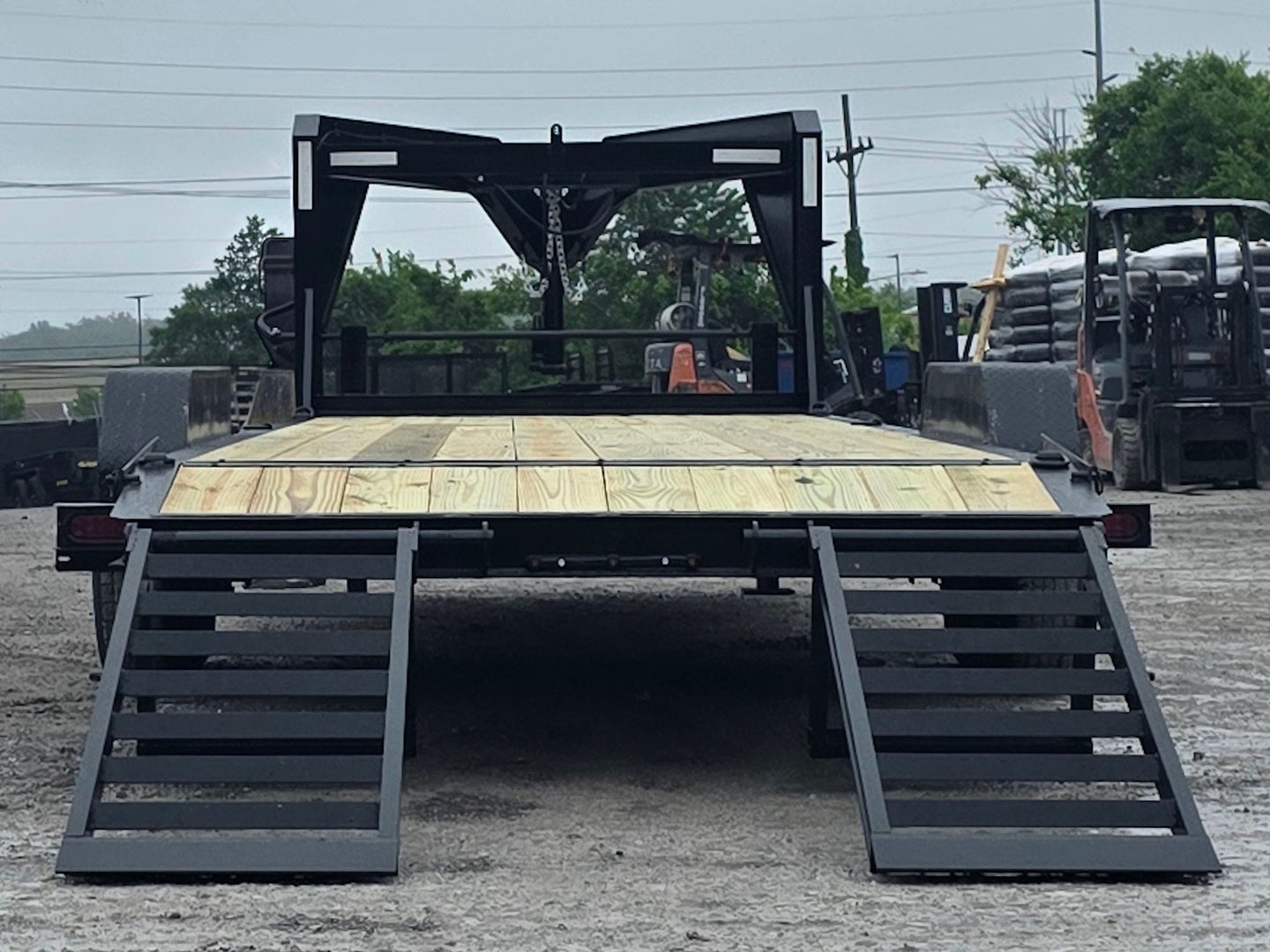 7x24 Gooseneck Equipment Trailer (2) 7K Axles Standup Ramps 14k GVWR Open back side picture 