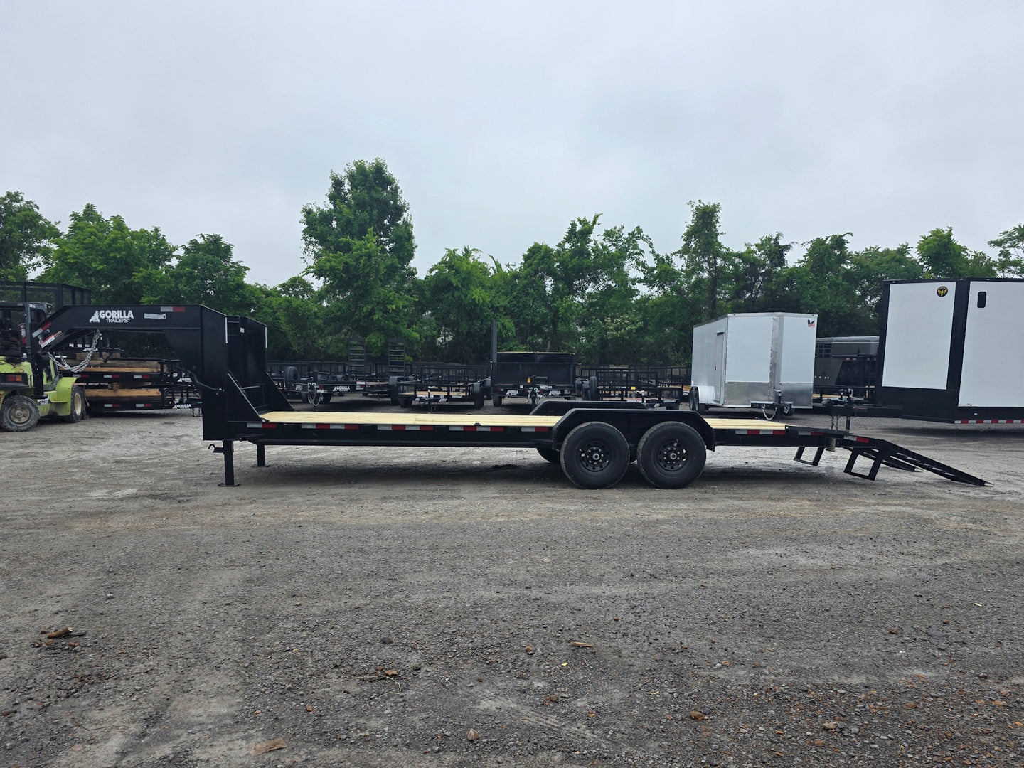 7x24 Gooseneck Equipment Trailer (2) 7K Axles Standup Ramps 14k GVWR Open right side picture 