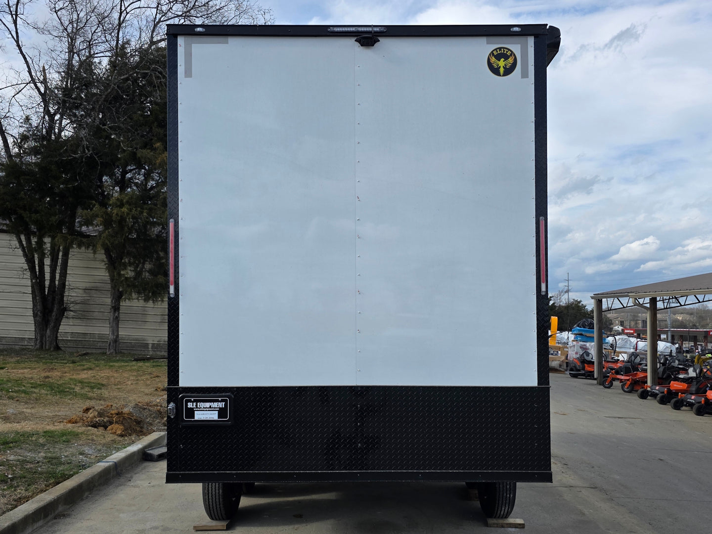 8.5x16 white w/ blackout stage Rear picture 