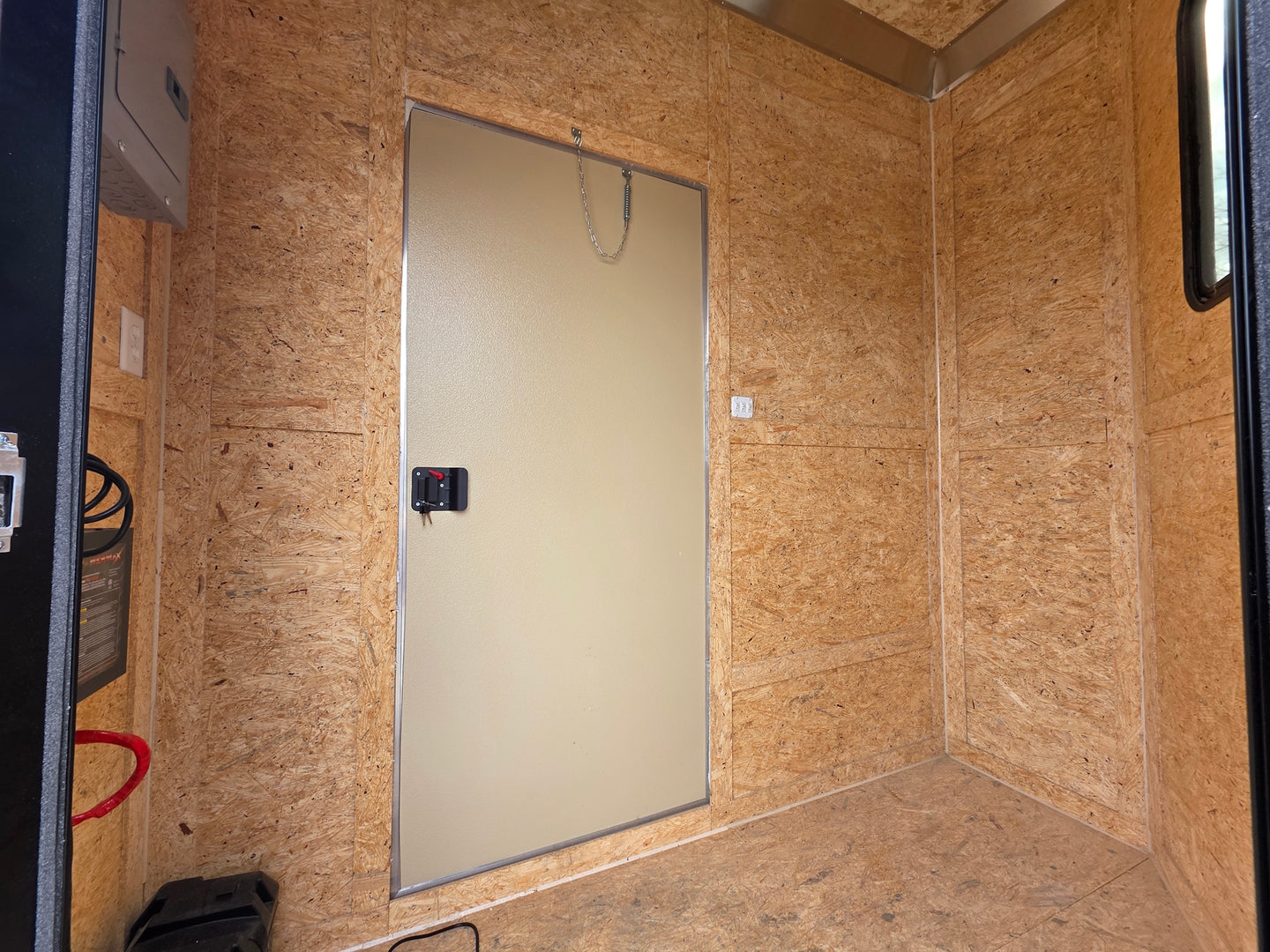8.5x16 white w/ blackout stage Interior door picture 