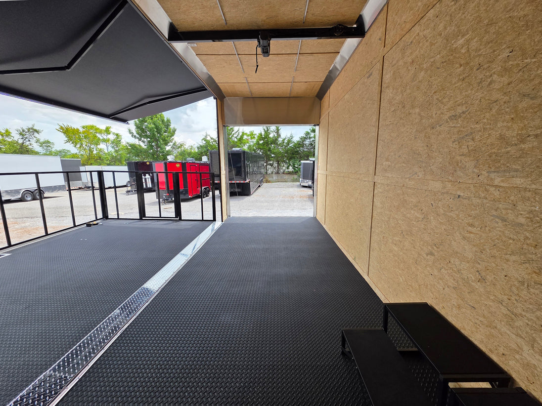 8.5x20 16' stage-34553 Interior front side picture 