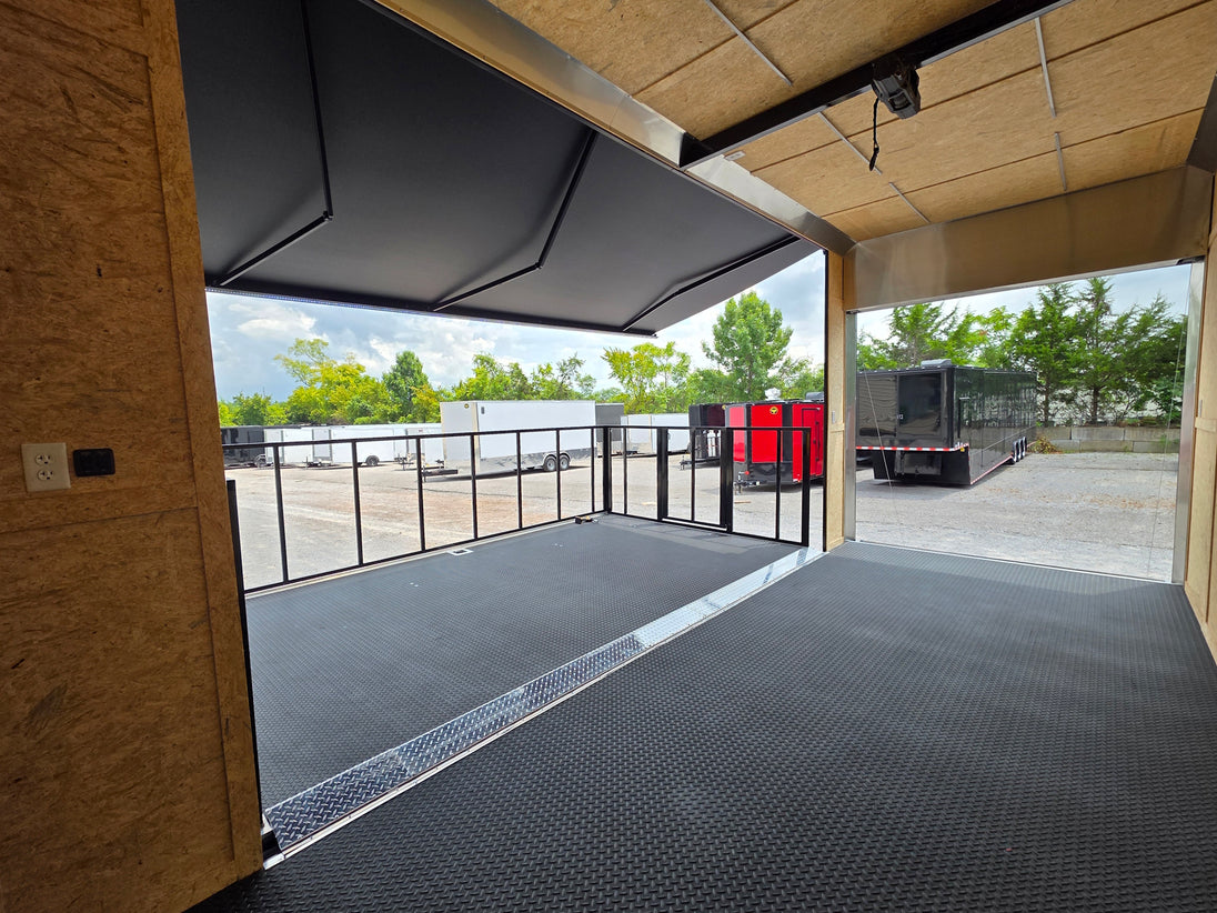 8.5x20 16' stage-34553 Interior front right angle picture 