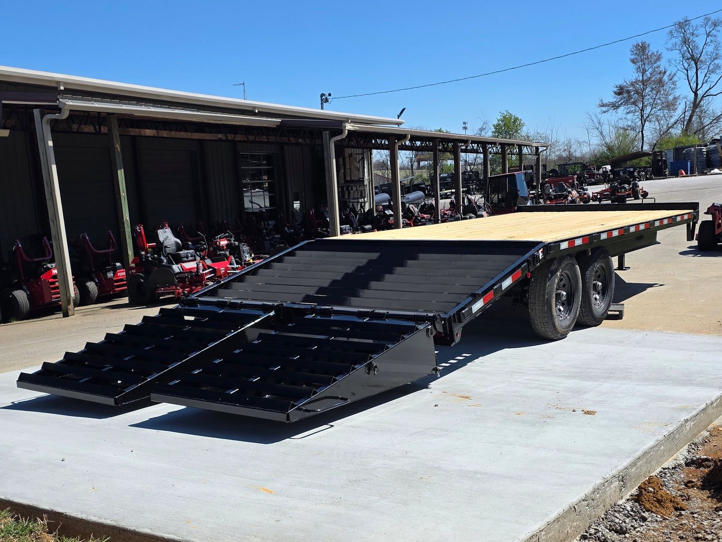 8.5x20 I Beam Deck over Dovetail Equipment Trailer 2-7k Axles with King Kong Ramps Back right-angle picture 