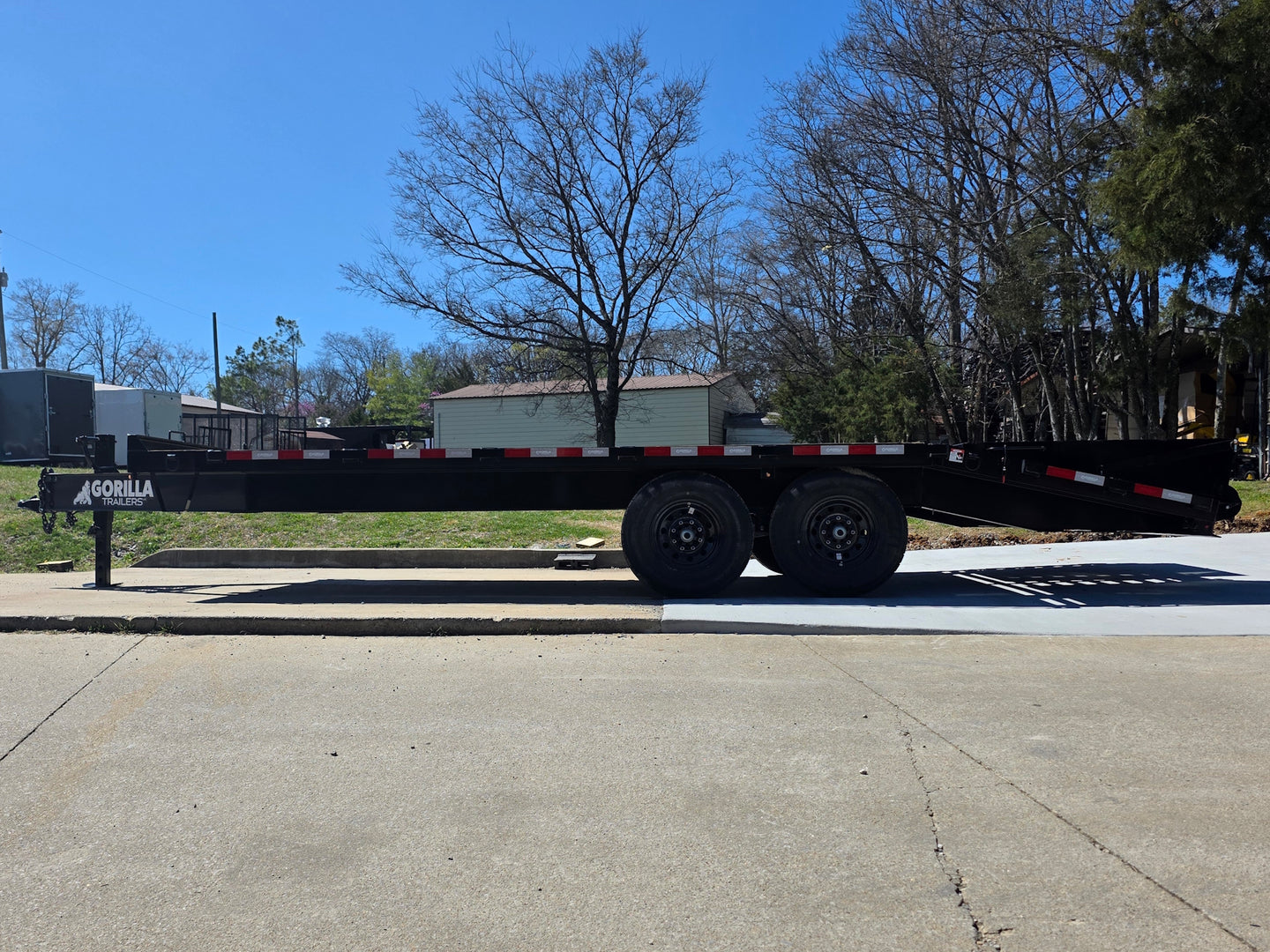 8.5x20 I Beam Deck over Dovetail Equipment Trailer 2-7k Axles with King Kong Ramps Right side picture 