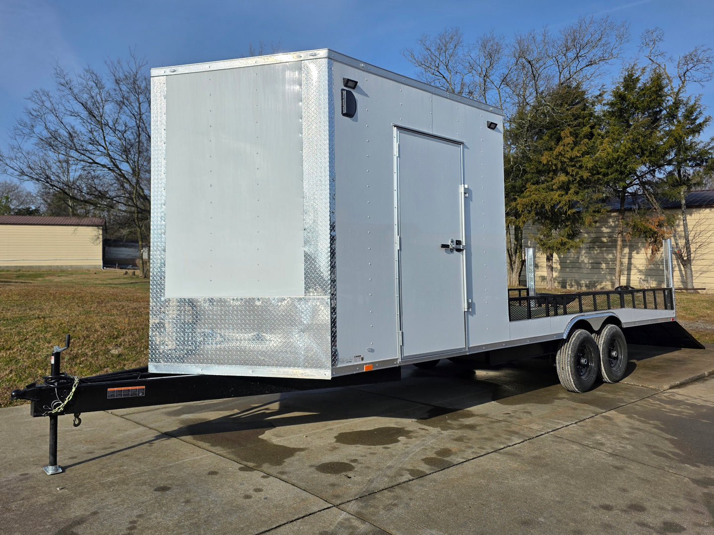 8.5x24 Hybrid White Enclosed V - Nose Trailer (2) 7000lb Axles 14k GVWR - SLE Equipment - 4