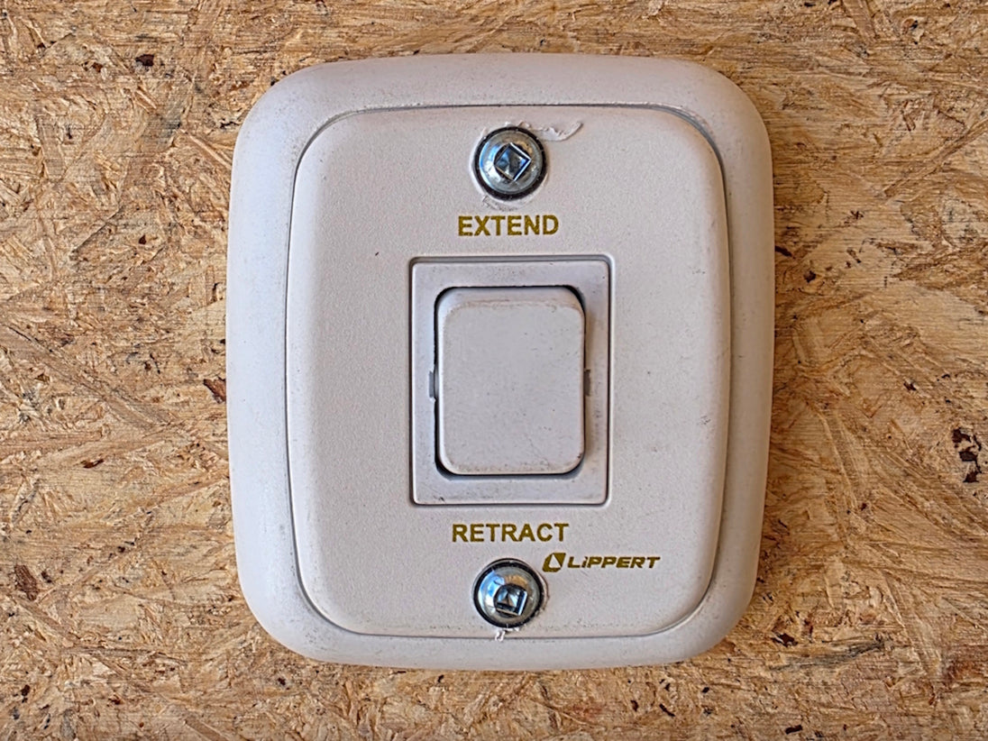 8.5x24 Walk on Roof Stage trailer Awning switch picture 