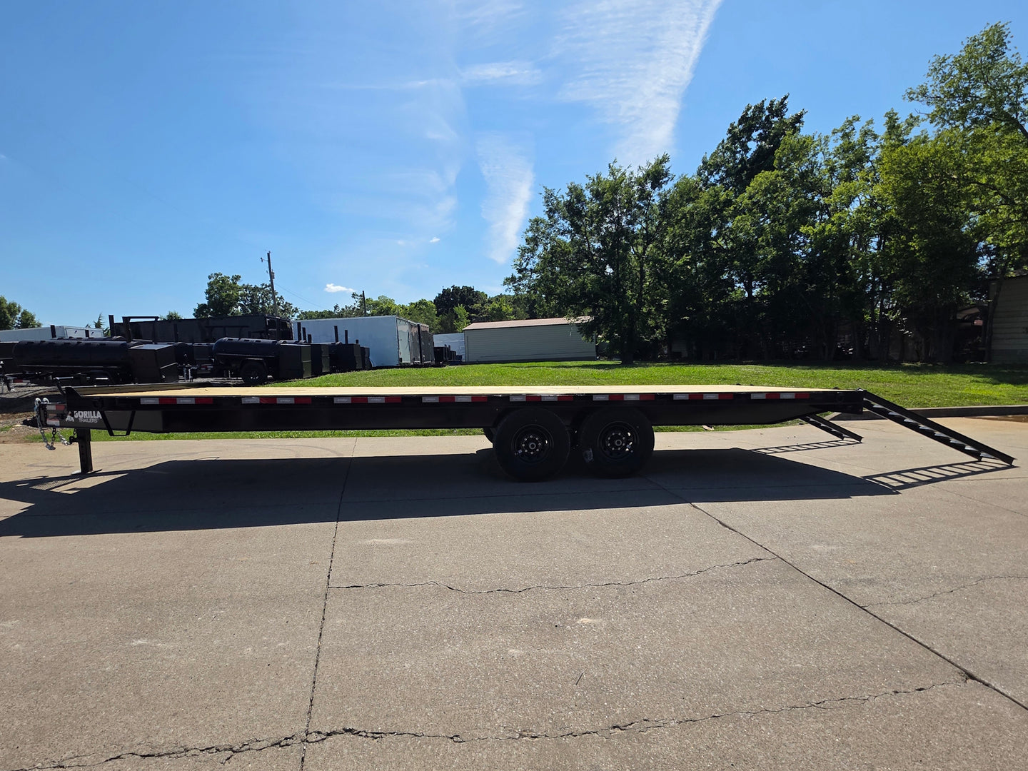8.5x25 Straight Deckover Trailer (2) 7K Axles with Slide Out Ramps 14K GVWR Open right side picture 