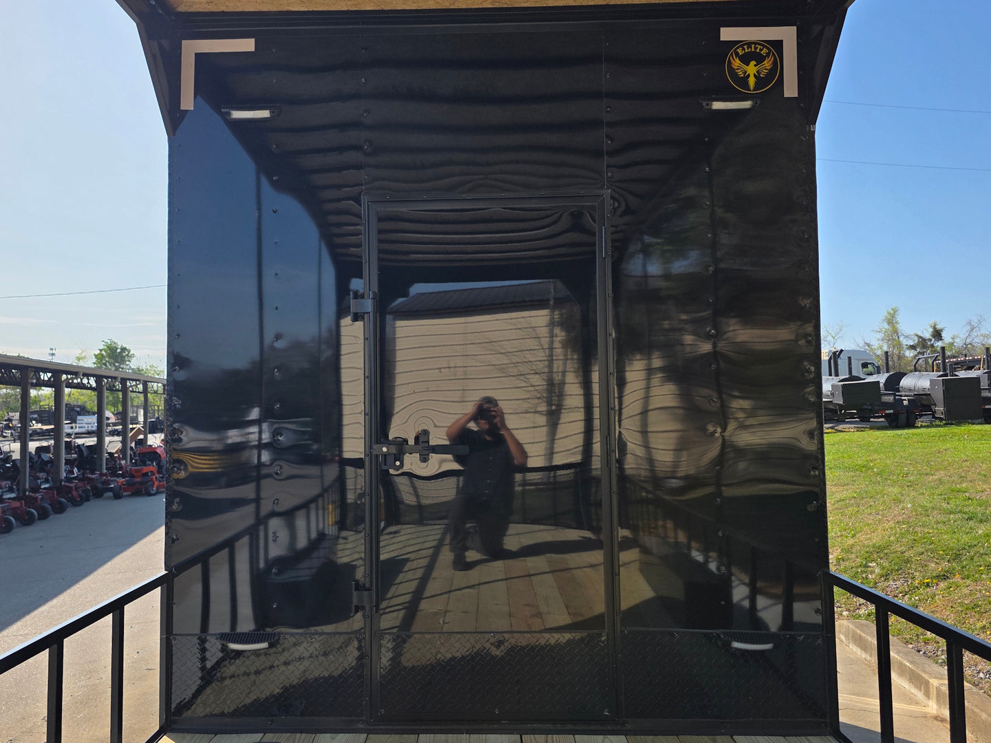 8.5x26 Hybrid with roof Back side entry door picture 