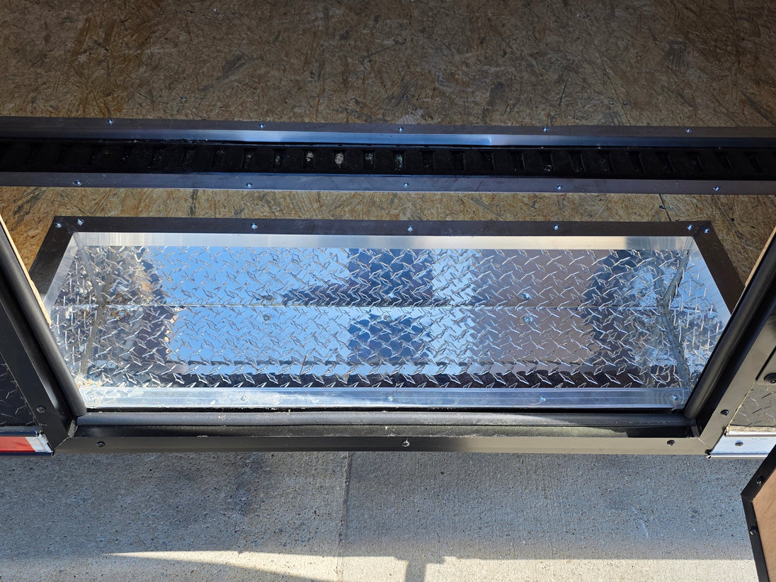 8.5x36 V nose Charcoal with Black Out Trim Entry step picture 