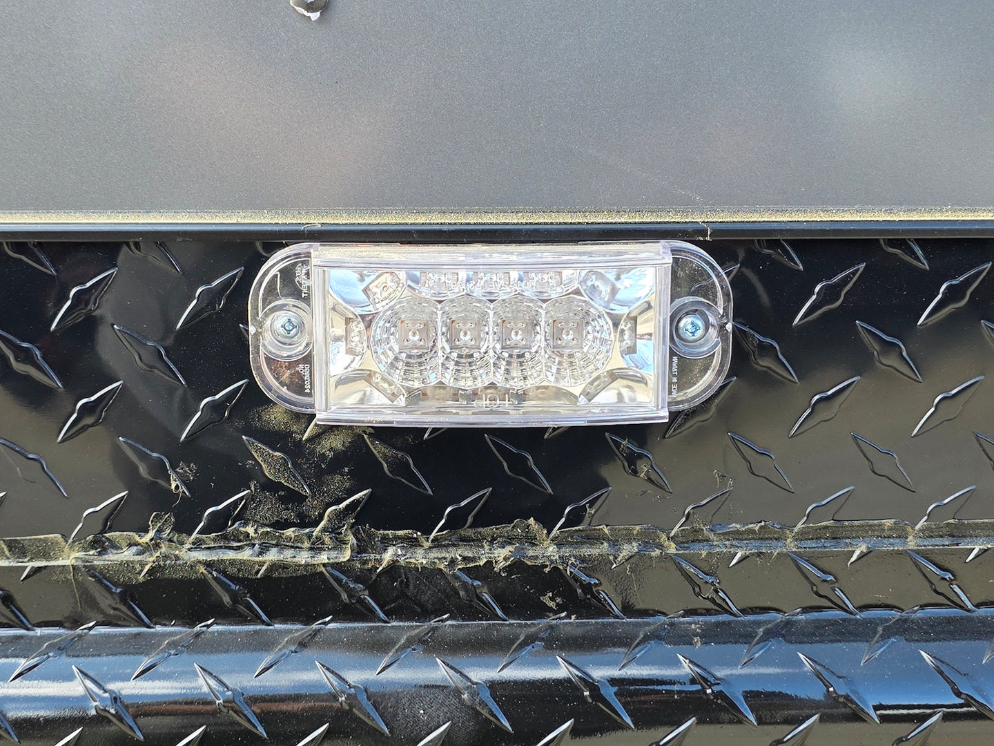 8.5x36 V nose Charcoal with Black Out Trim Exterior light picture 