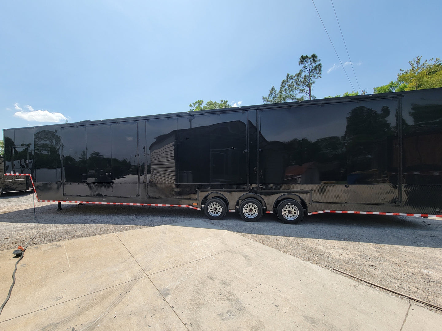 8.5x53 Gooseneck Black Showcase Car Hauler With Beaver Tail Closed right side picture 