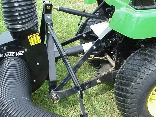 Trac Vac 856 Lawn Mower Bagger Vacuum 3 Point Hitch 13.5 hp Briggs