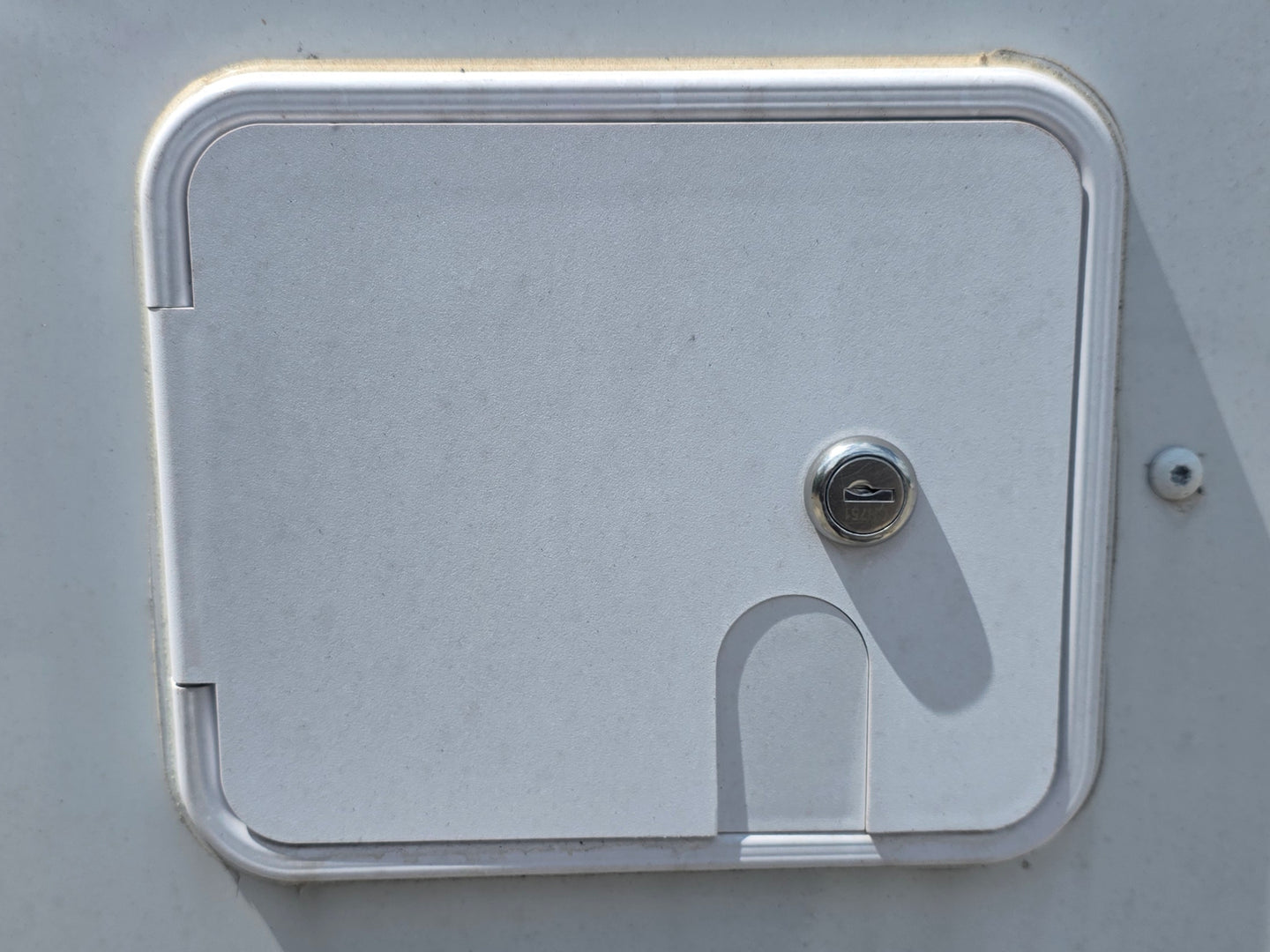 8'5'' x 24' White Concession Trailer w/ 36" Roof Marquee Water outlet picture 