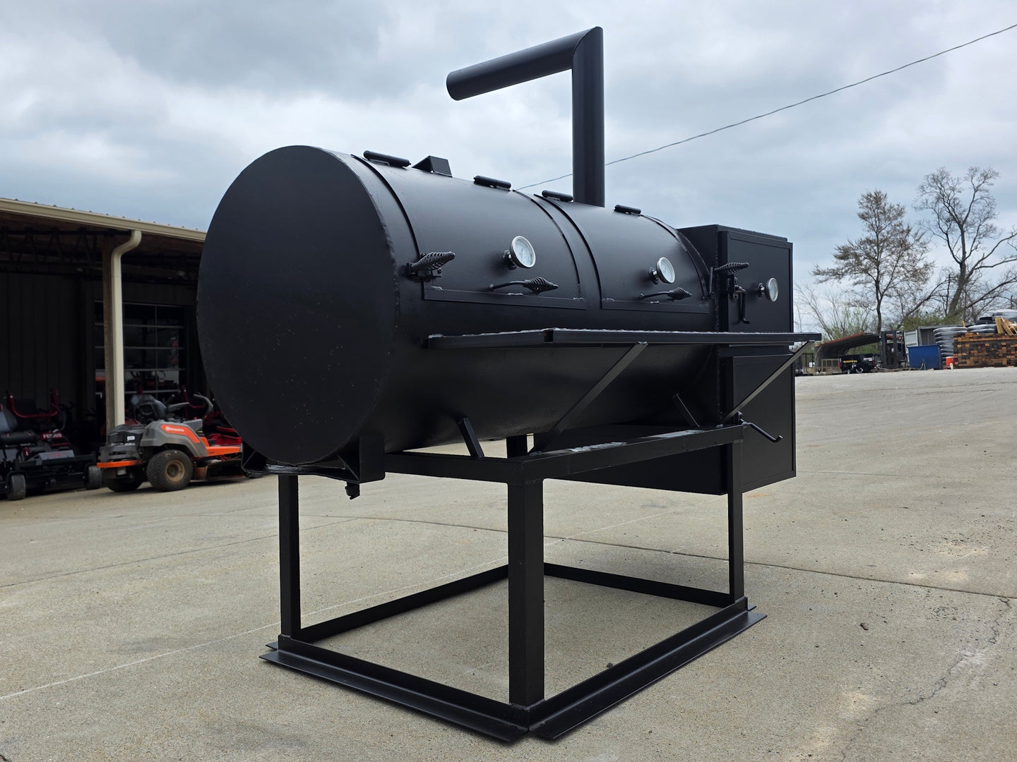 BBQ Smoker 250 Gallon Reverse Flow Patio BBQ Cooker Front left angle picture