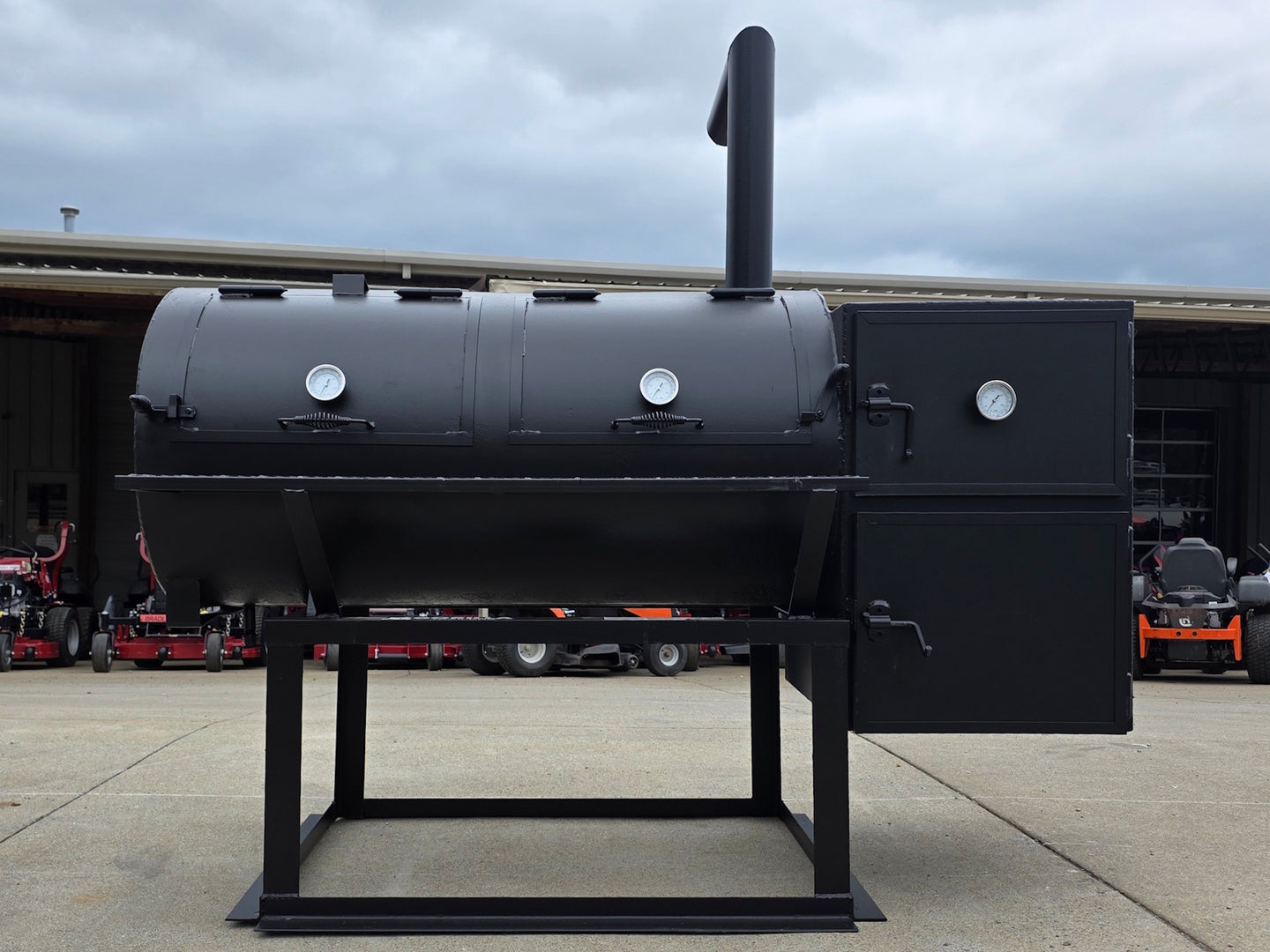 BBQ Smoker 250 Gallon Reverse Flow Patio BBQ Cooker Front side picture 