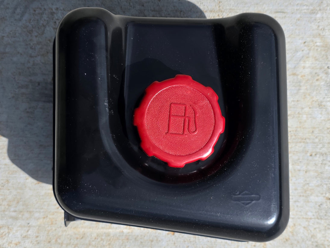 Briggs & Stratton Genuine Part 591508 TANK-FUEL Top side picture 