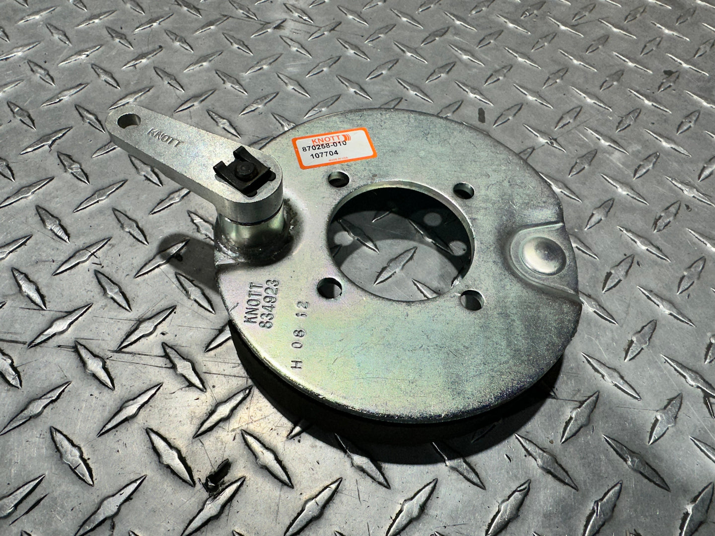 Briggs and Stratton Genuine Part 5102897YP Brake Shoe Asm, LH, K Image 3