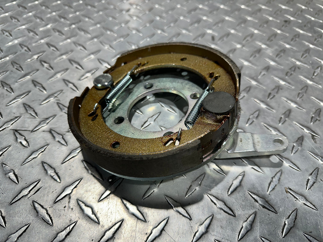 Briggs and Stratton Genuine Part 5102897YP Brake Shoe Asm, LH, K Image 4