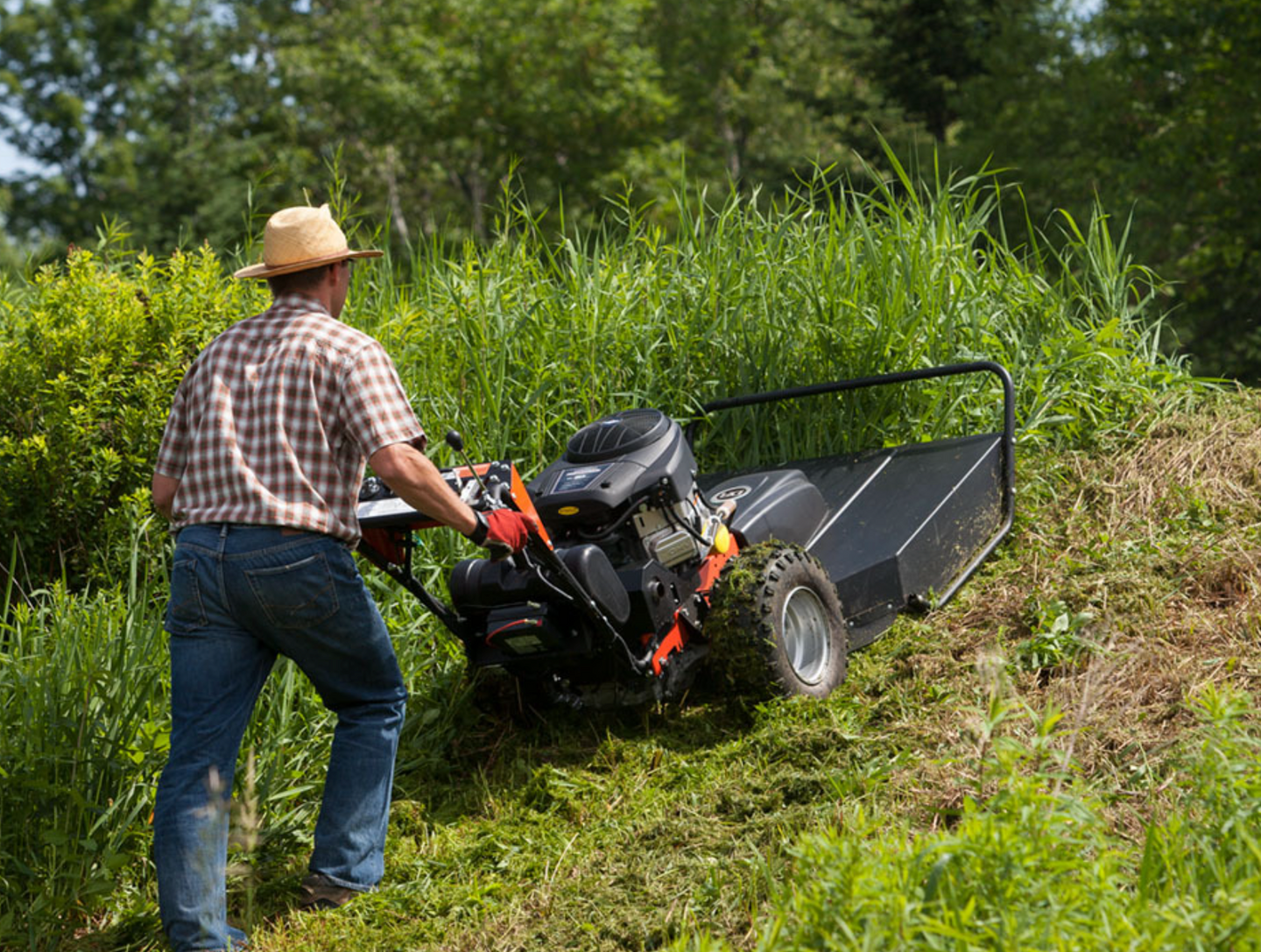 DR Pro XL30 Brush Mower AT49030BEN 27HP Briggs & Stratton ES, General View. 