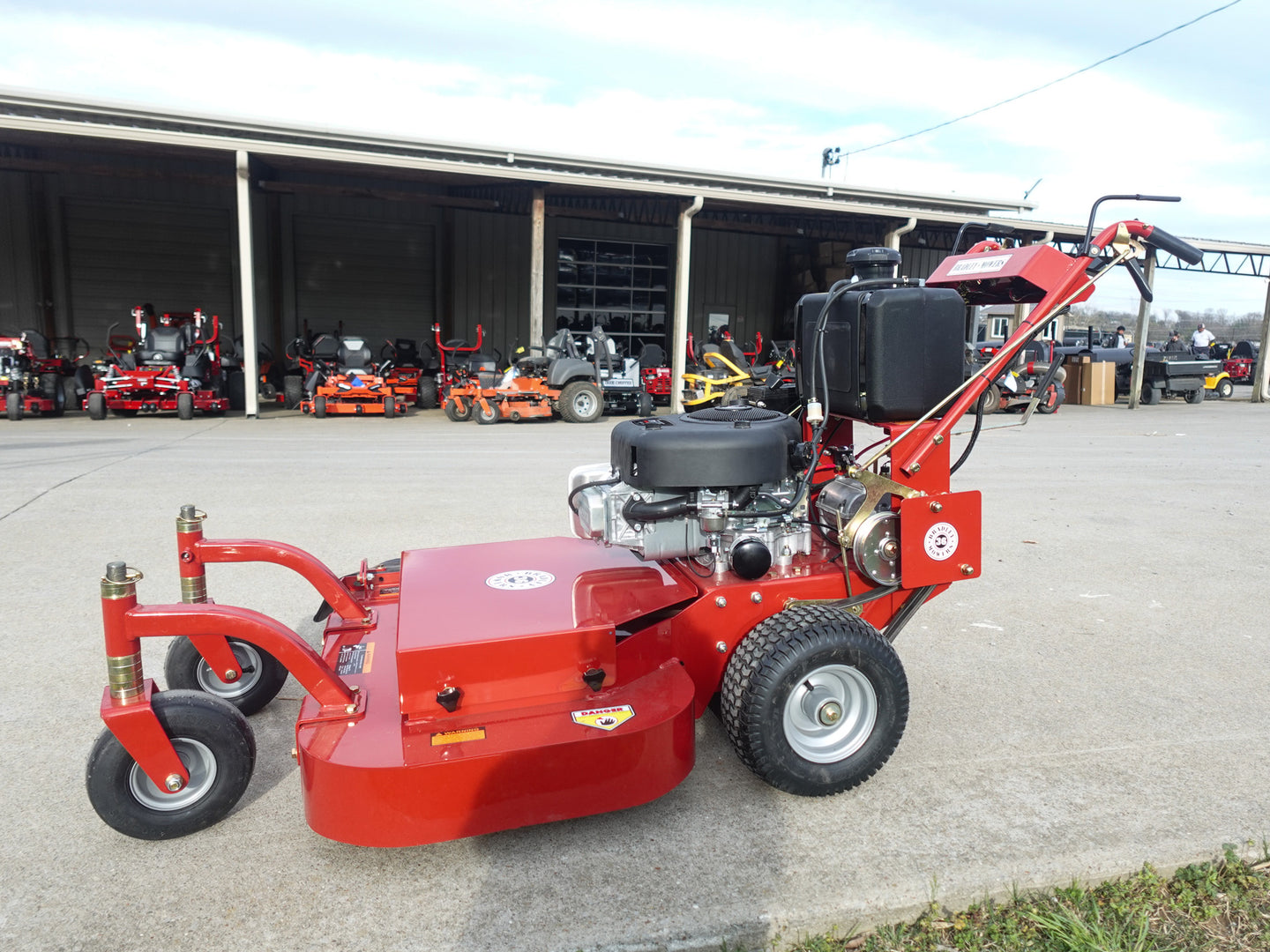 Bradley 36BDE - BS17 36" Belt Drive E - Clutch Walk Behind Mower 17.5HP Briggs - SLE Equipment - 4