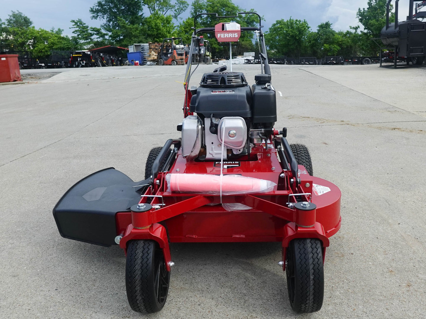 Ferris FW15 5901737 Walk Behind Mower 32" 10.20HP Honda - SLE Equipment - 2