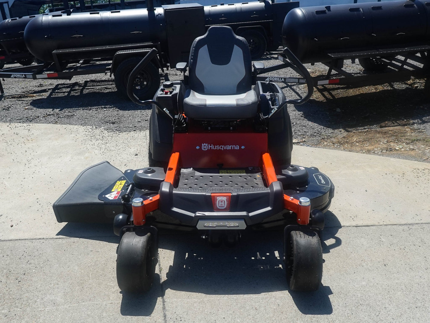 Husqvarna Z254F Prem. Special Edition Zero Turn Mower 26HP KOHLER (Scratch and Dent) - SLE Equipment - 4