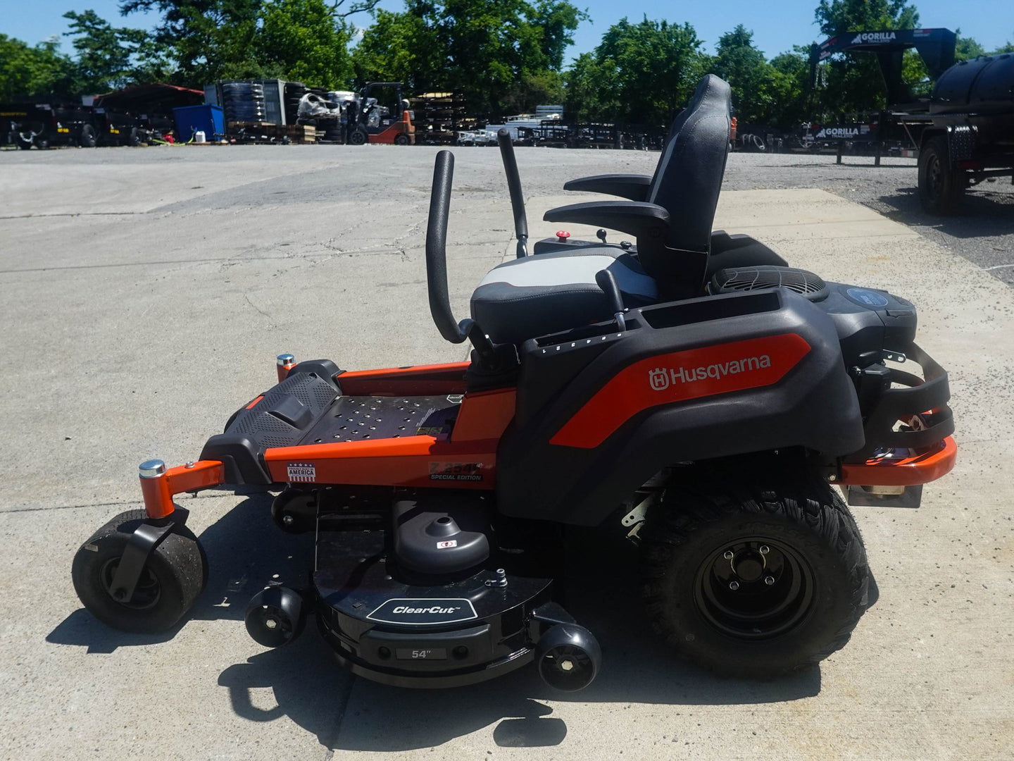 Husqvarna Z254F Prem. Special Edition Zero Turn Mower 26HP KOHLER (Scratch and Dent) - SLE Equipment - 7