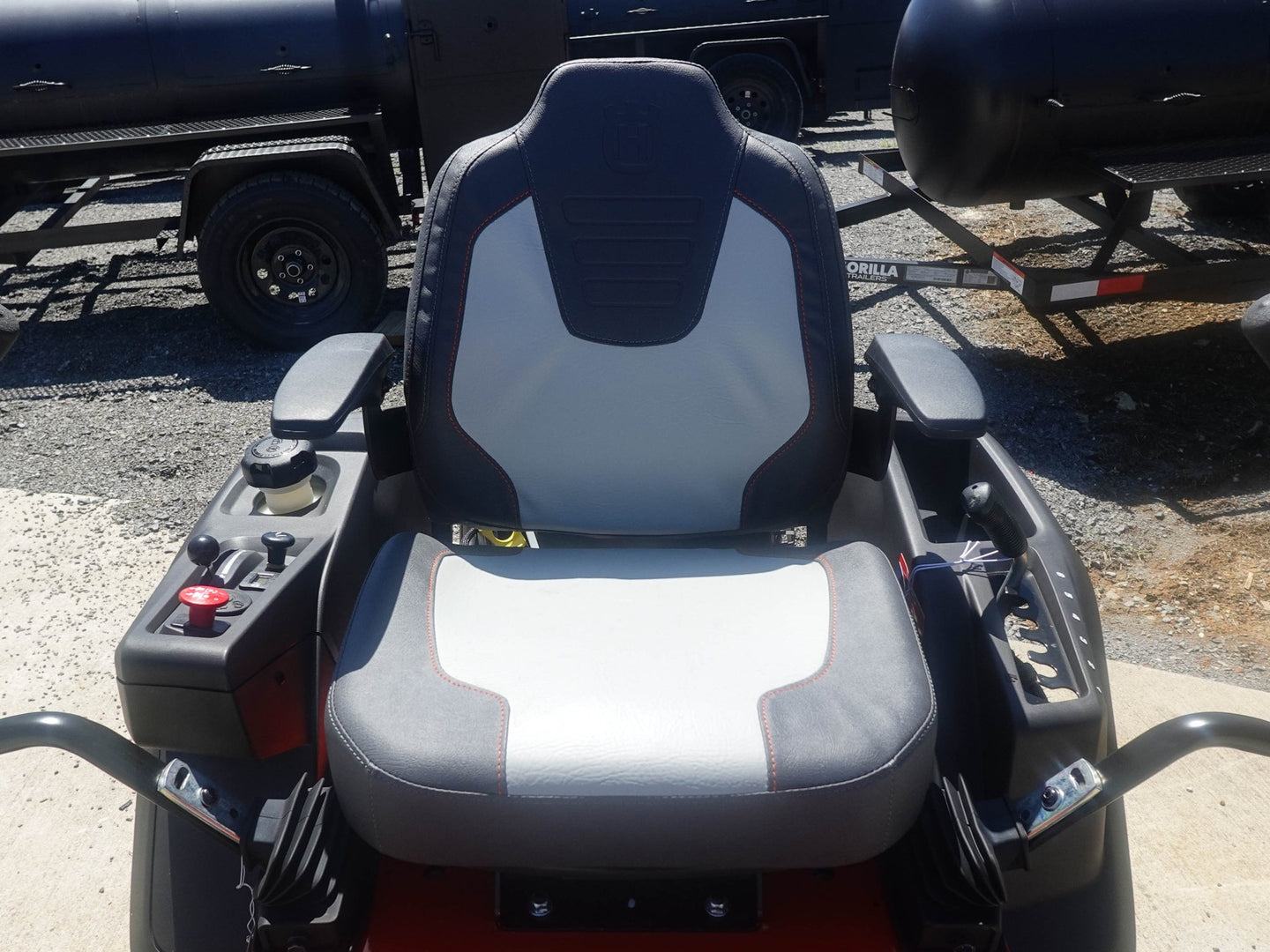 Husqvarna Z254F Prem. Special Edition Zero Turn Mower 26HP KOHLER (Scratch and Dent) - SLE Equipment - 13