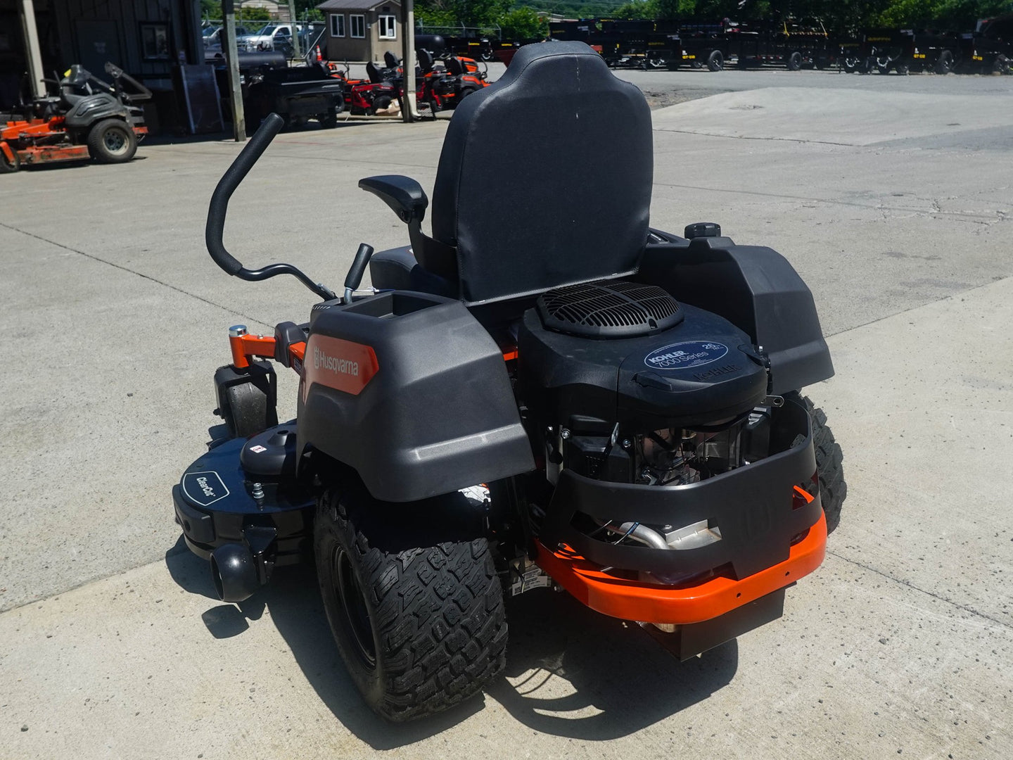 Husqvarna Z254F Prem. Special Edition Zero Turn Mower 26HP KOHLER (Scratch and Dent) - SLE Equipment - 12