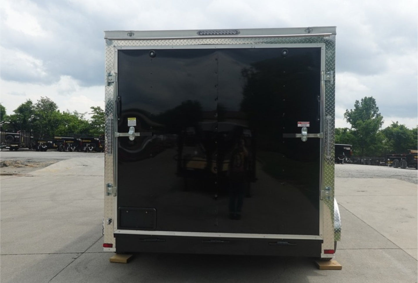 7X12 V-Nose Enclosed Cargo Trailer Rear