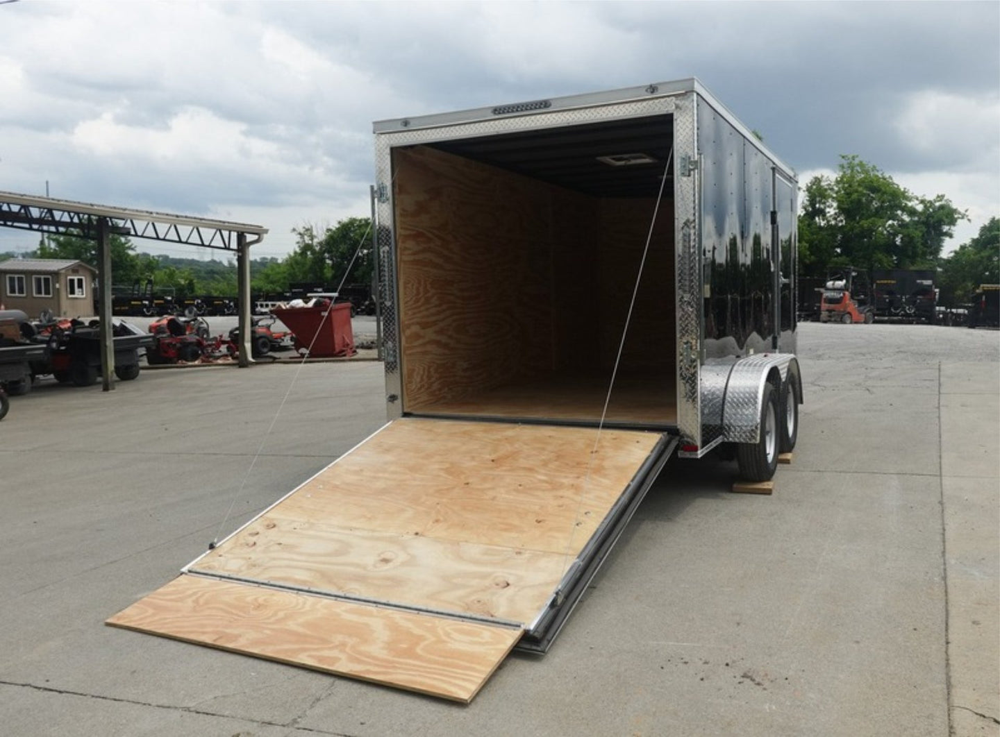 7X12 V-Nose Enclosed Cargo Trailer Right Rear Ramp
