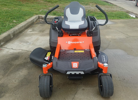Husqvarna Z242F Special Edition 42" Zero Turn Mower 21.5HP KAW (Scratch and Dent) - SLE Equipment - 4