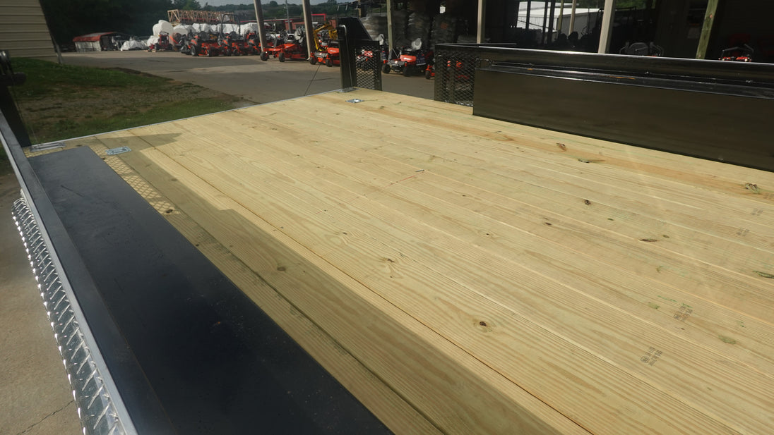 8.5' x 20' White V-Nose Hybrid Enclosed Trailer – Dual 7K Axles Rear Utility Deck