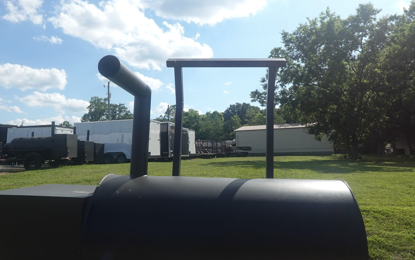 250  Gal  Patio Grill  Smoker Single Door With CounterWeight Smoke Outlet